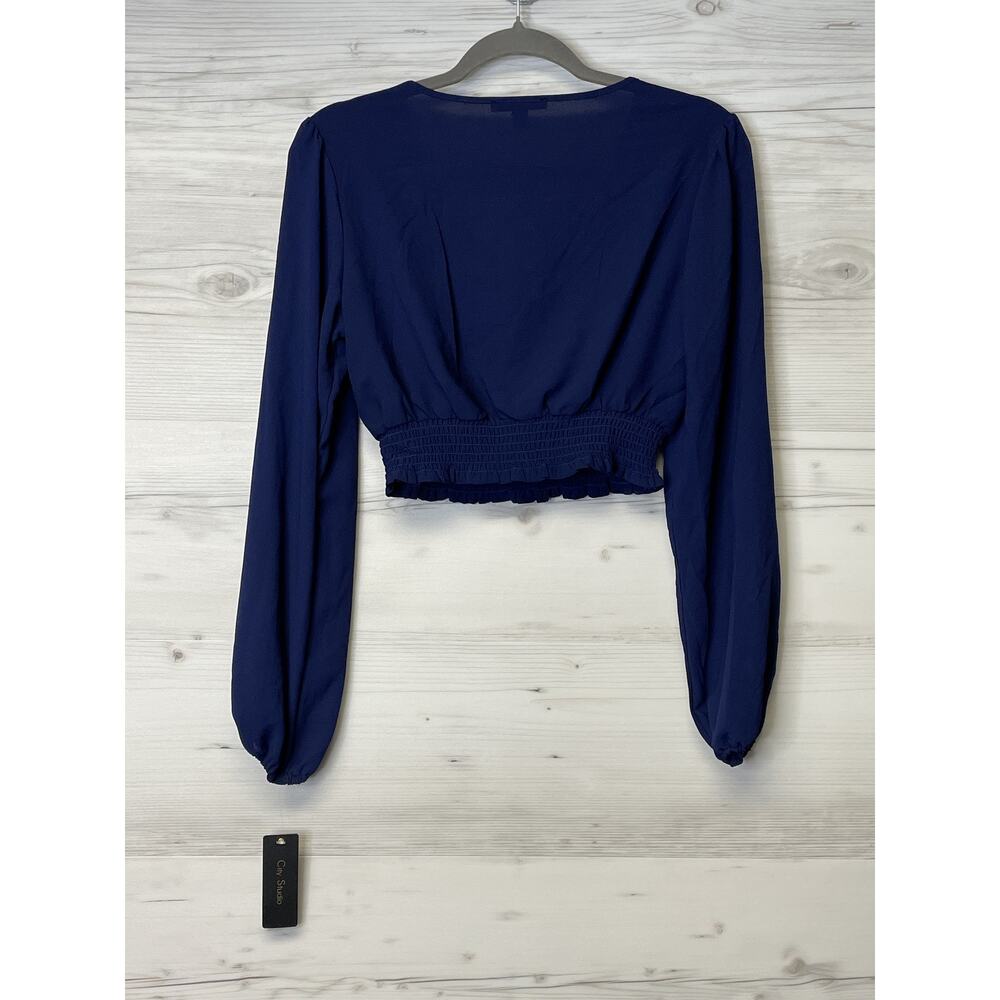 City Studio Blouse Womens Medium Blue Long Sleeve V Neck Smocked Crop Top NWT - Picture 9 of 10